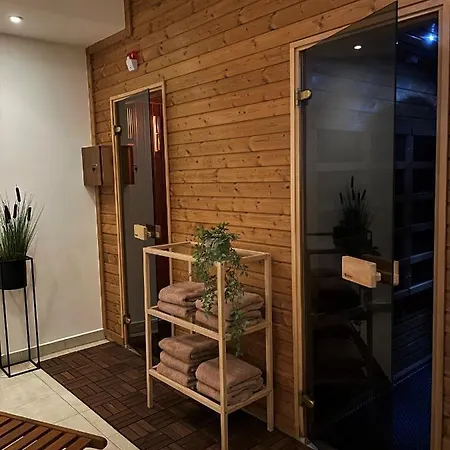 Chicago Vendeghaz Bed & Breakfast 4*