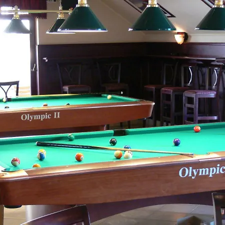 Chicago Vendeghaz Bed & Breakfast Szentes