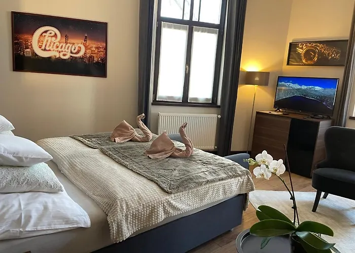 Chicago Vendeghaz 4*